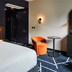 Tribe Hotell