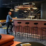 Hotel Tribe