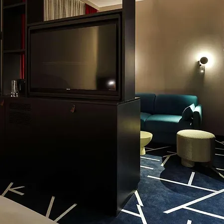 Hotel Tribe