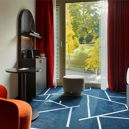 Tribe بادن بادن