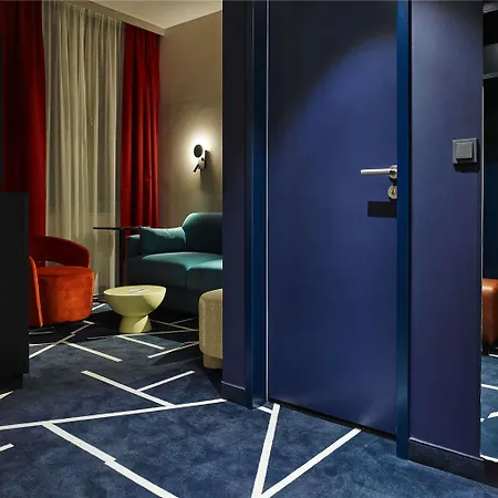 Ξενοδοχείο Tribe