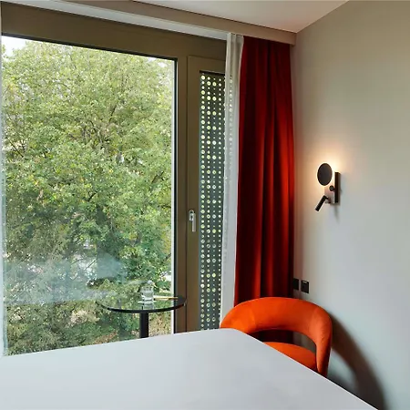 Tribe * Μπάντεν-Μπάντεν