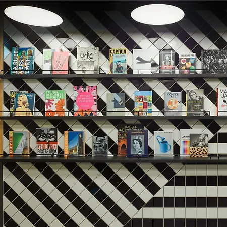 Tribe * Μπάντεν-Μπάντεν